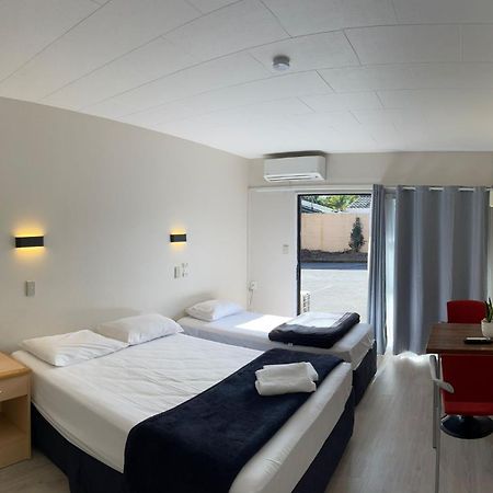 เรย์แลนด์ เอบซัม โฮเมล Motel โอ๊คแลนด์ ภายนอก รูปภาพ